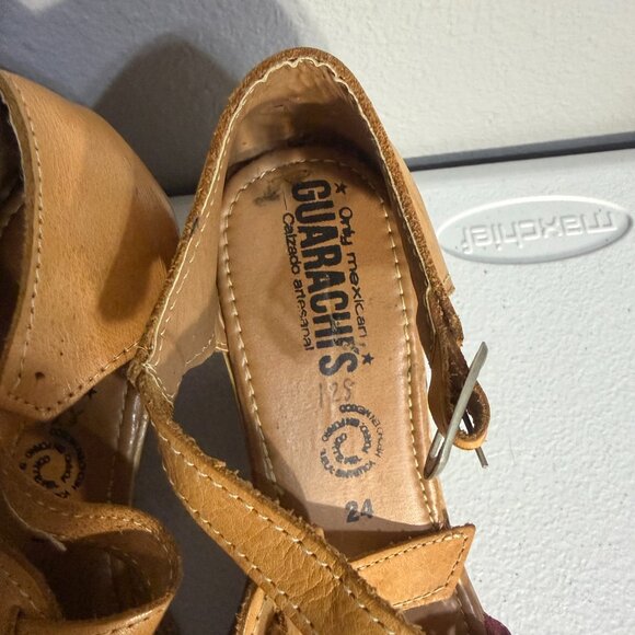 Handcrafted Mexican Leather Huaraches Wedge Sandals with Sunflower Embroidery 8 - Picture 6 of 8